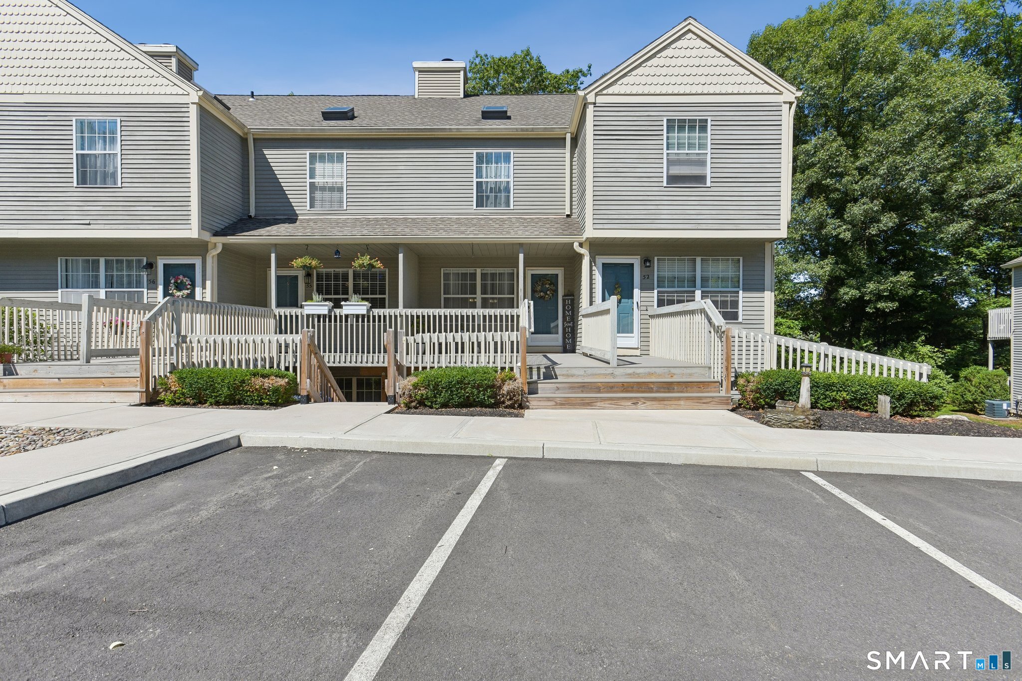 53 Manorwood Drive Branford CT 06405
