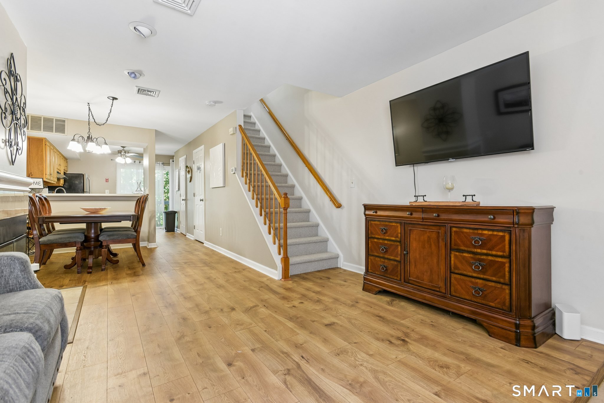 53 Manorwood Drive Branford CT 06405