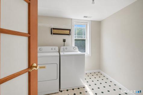 2 Stetson Place Danbury CT 06811
