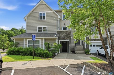 2 Stetson Place Danbury CT 06811
