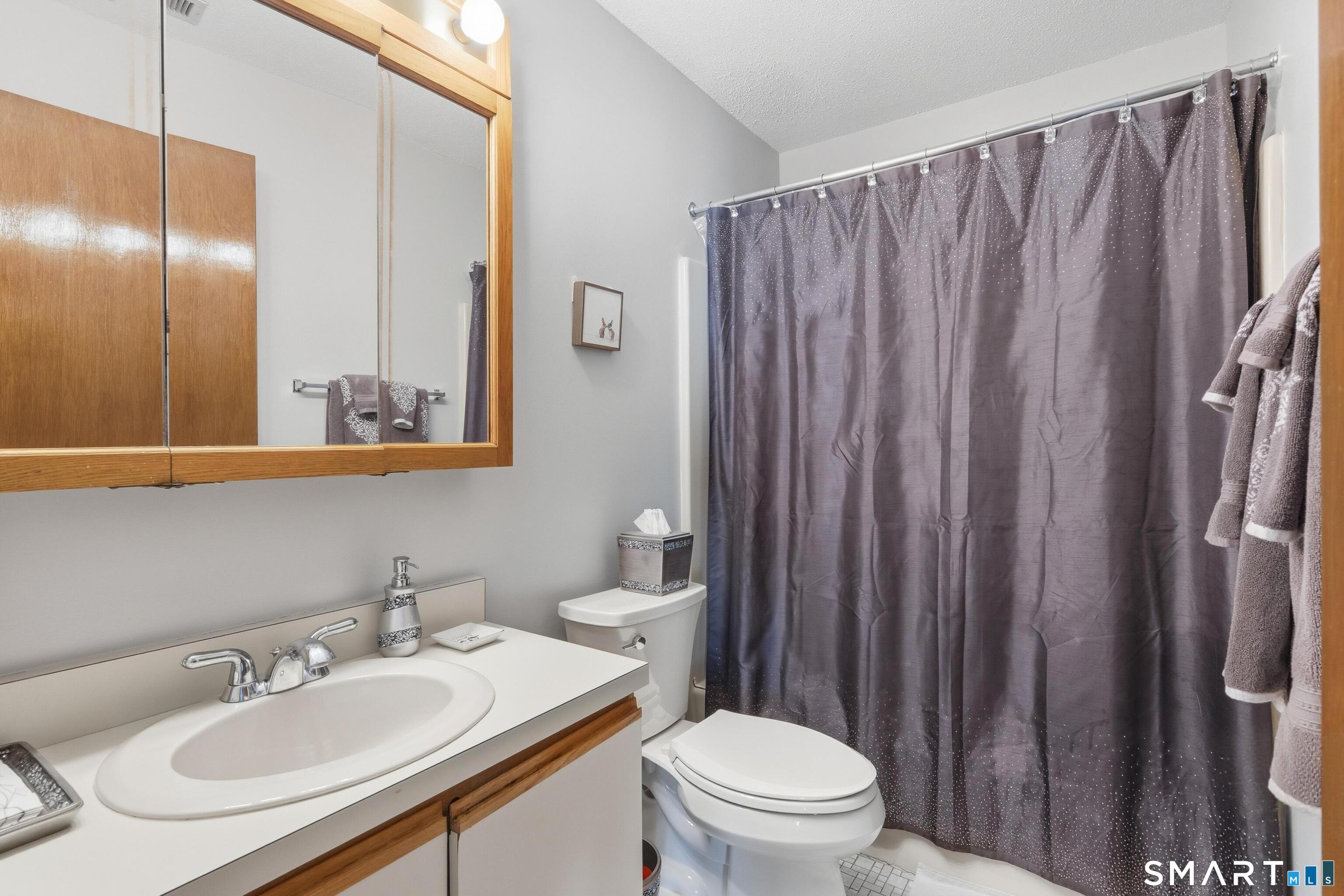 80 Little Oak Lane Rocky Hill CT 06067