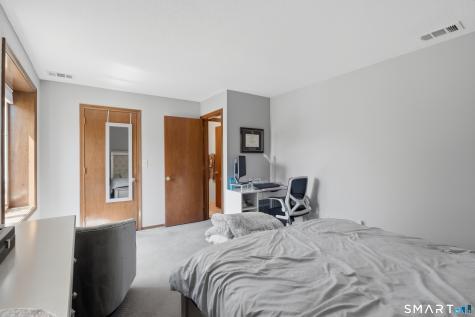 80 Little Oak Lane Rocky Hill CT 06067
