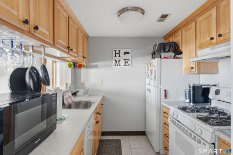 80 Little Oak Lane Rocky Hill CT 06067