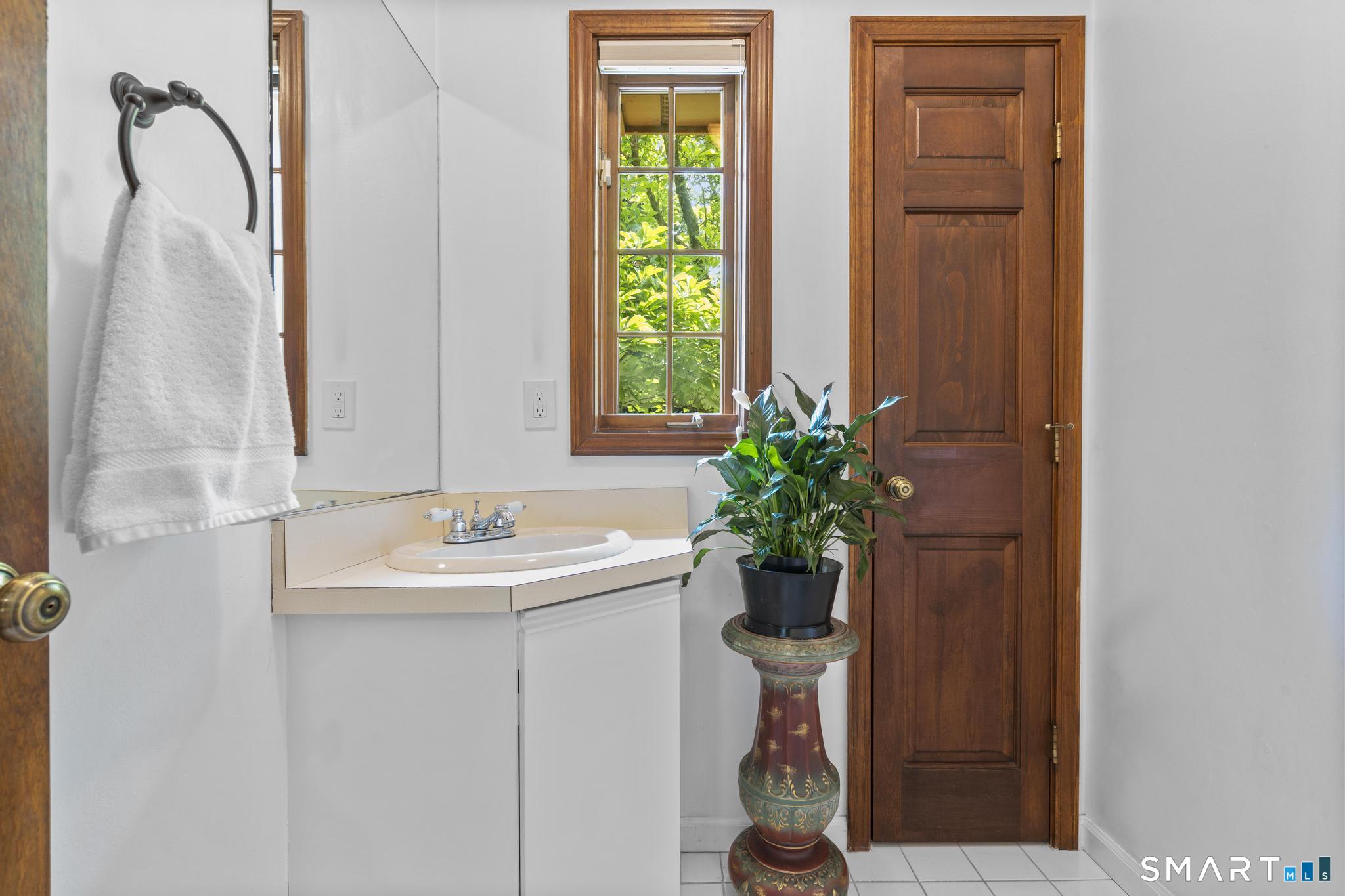 25 Tamarac Ridge Circle Shelton CT 06484