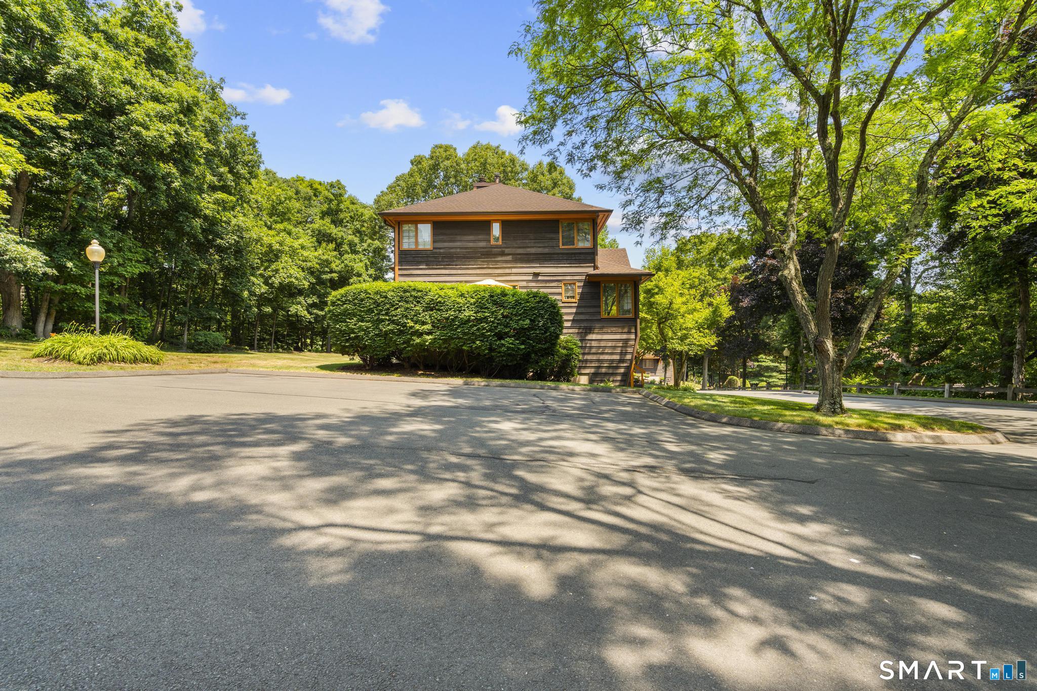 25 Tamarac Ridge Circle Shelton CT 06484