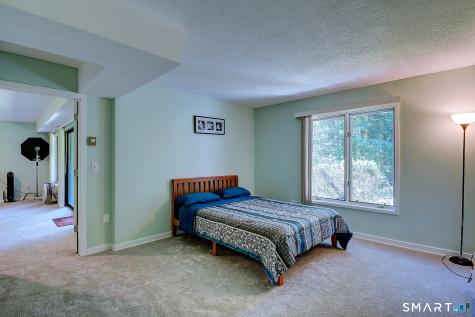6 Spyglass Drive Avon CT 06001