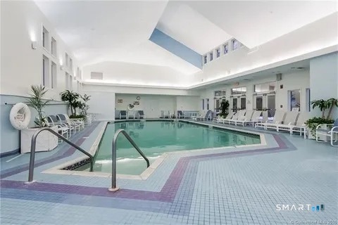 6 Spyglass Drive Avon CT 06001
