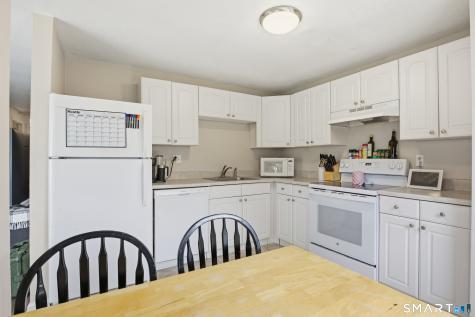 18 Heather Ridge Shelton CT 06484