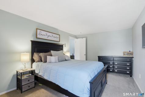 18 Heather Ridge Shelton CT 06484