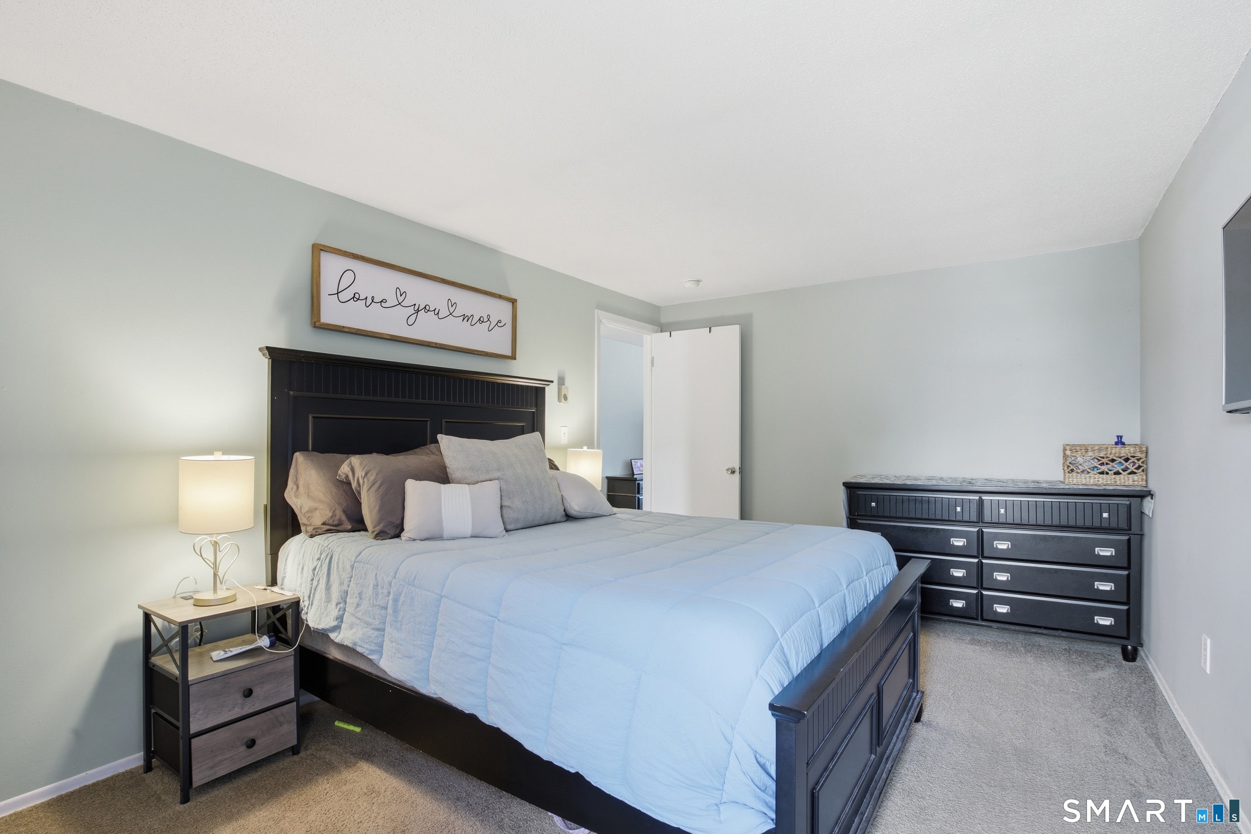 18 Heather Ridge Shelton CT 06484