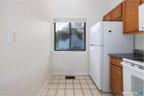 7 Lilac Lane Farmington CT 06032
