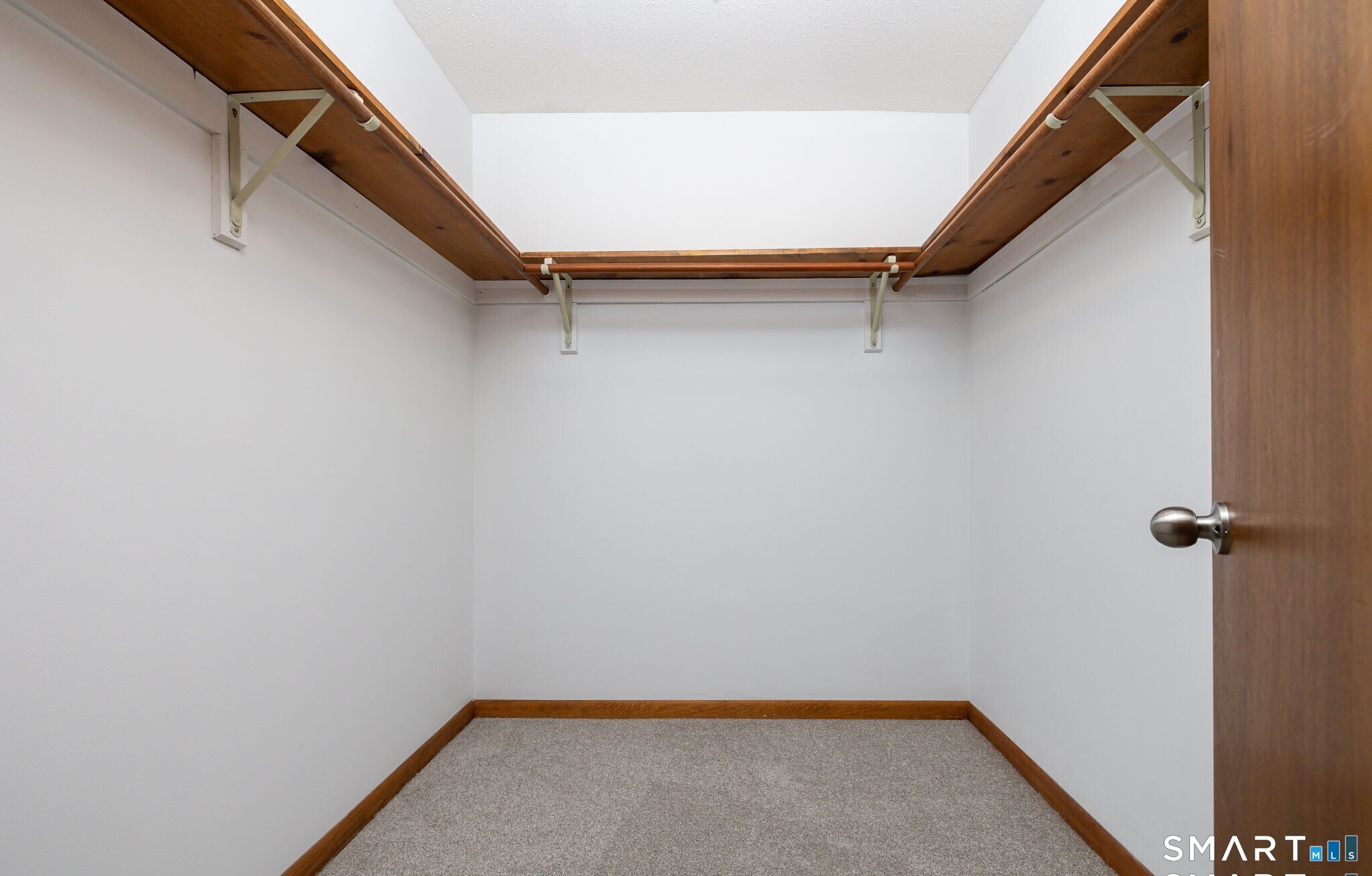 7 Lilac Lane Farmington CT 06032