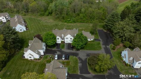 7 Lilac Lane Farmington CT 06032