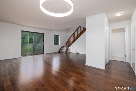 7 Lilac Lane Farmington CT 06032