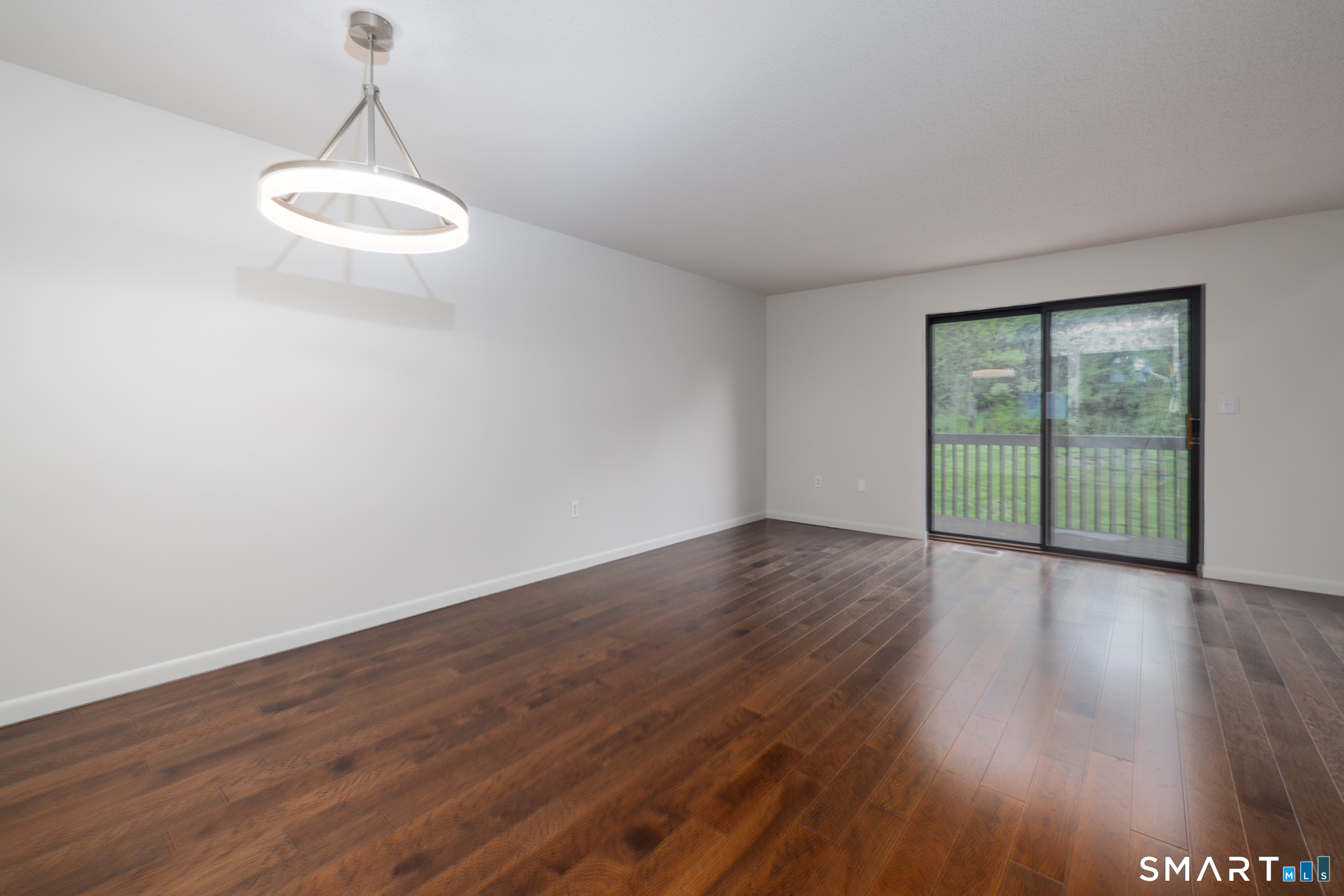7 Lilac Lane Farmington CT 06032