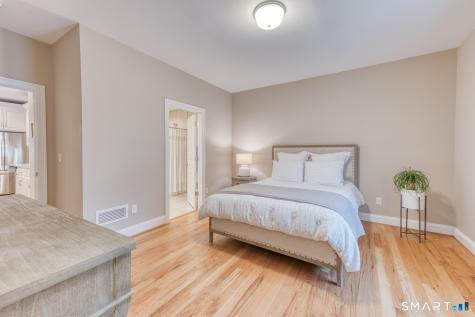 39 Harvest Court Newington CT 06111