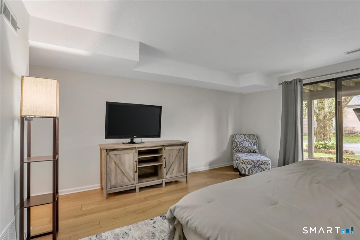 542 Pilgrim Harbor Wallingford CT 06492