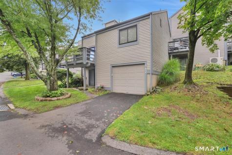 542 Pilgrim Harbor Wallingford CT 06492