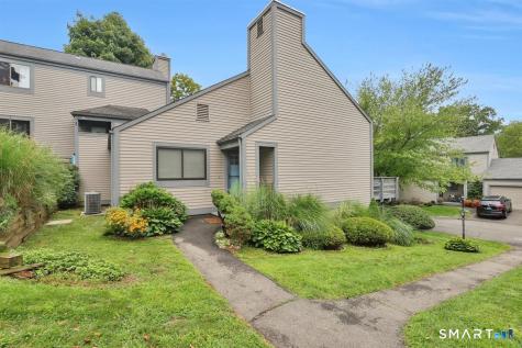 542 Pilgrim Harbor Wallingford CT 06492