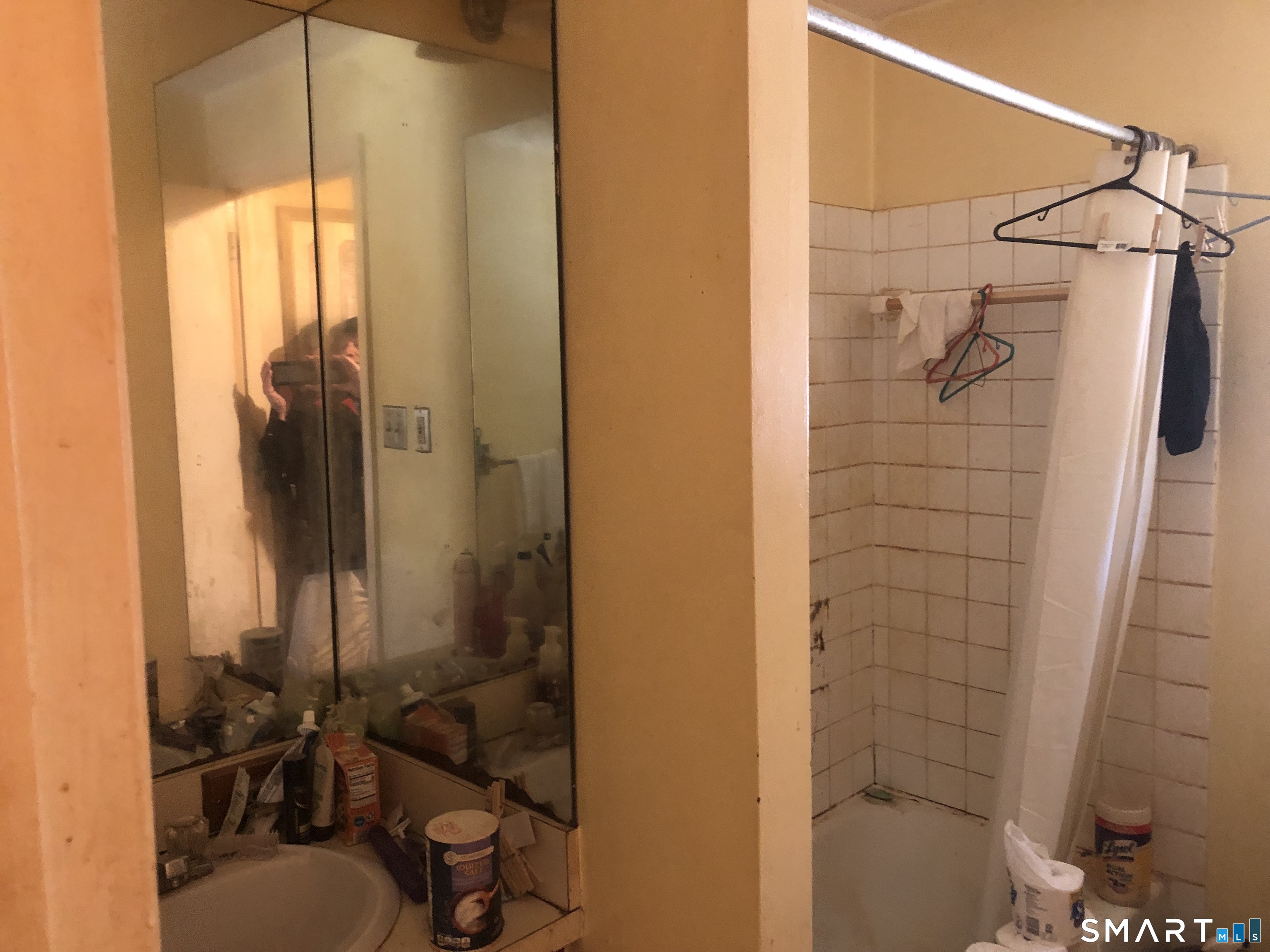 894 Burnside Avenue East Hartford CT 06108