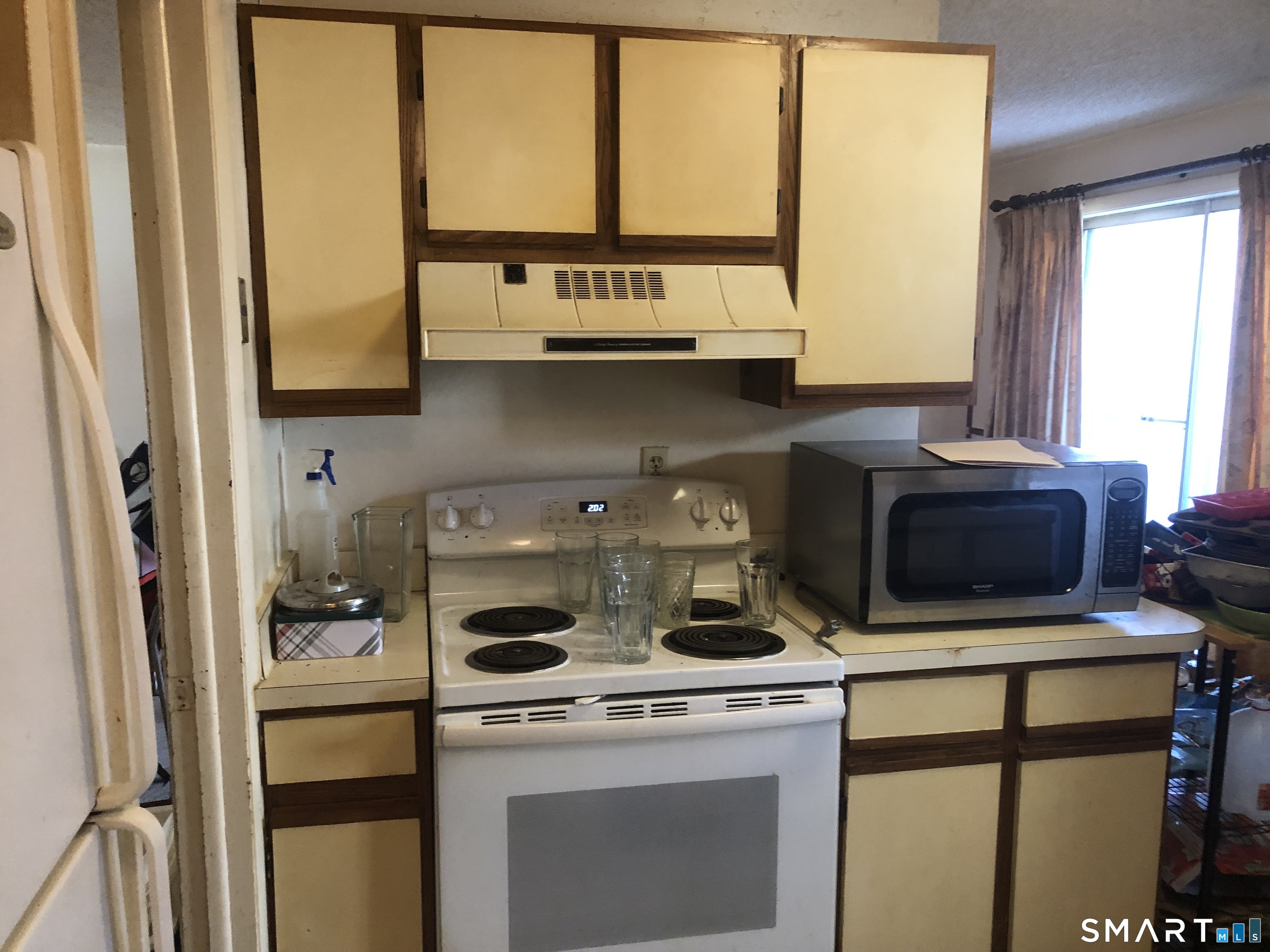 894 Burnside Avenue East Hartford CT 06108