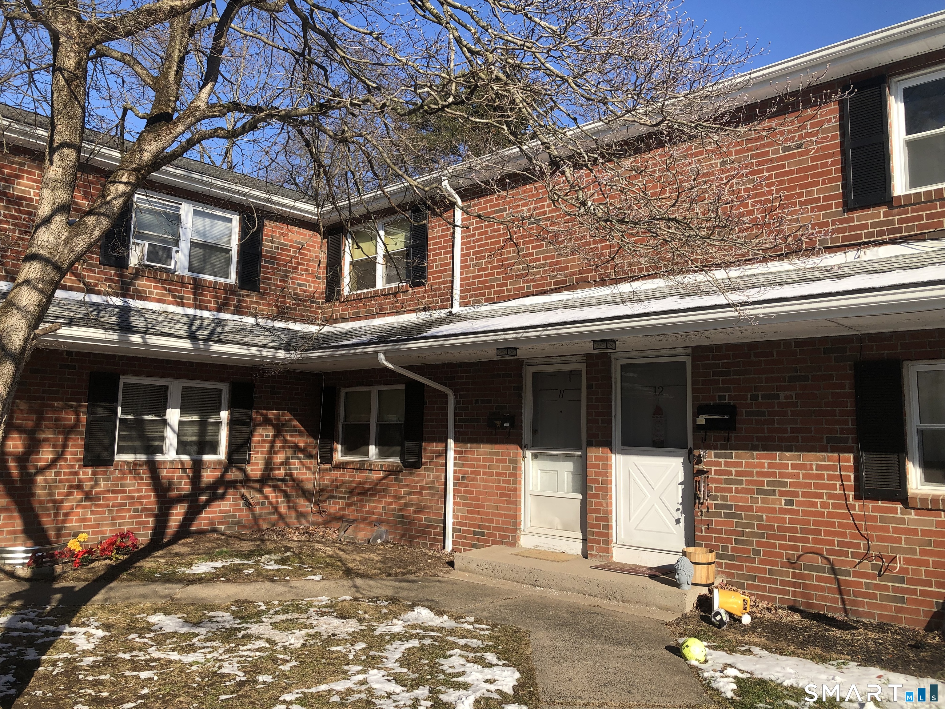 894 Burnside Avenue East Hartford CT 06108