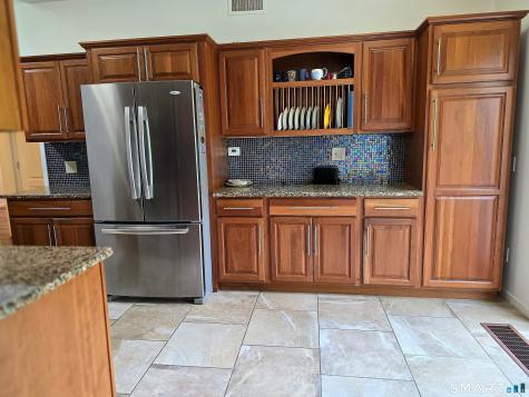 581 Heritage Village Southbury CT 06488