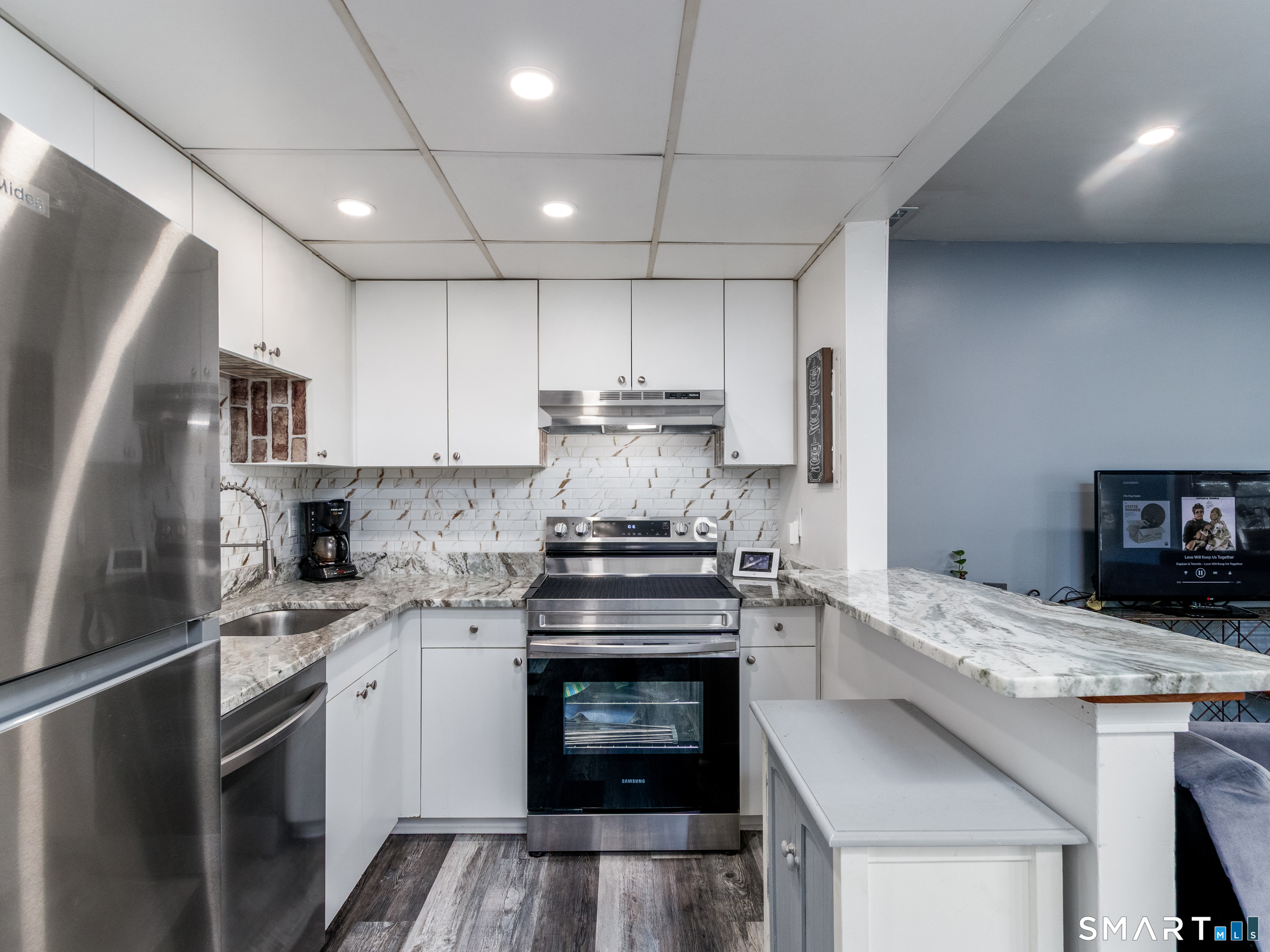 330 Short Beach Road East Haven CT 06512