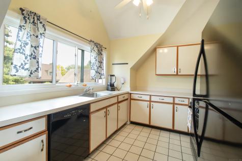 48 Montoya Drive Branford CT 06405