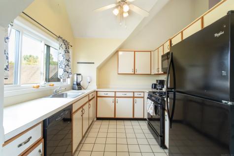 48 Montoya Drive Branford CT 06405