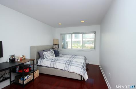 14 Harbour Close New Haven CT 06519