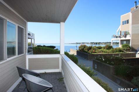 14 Harbour Close New Haven CT 06519