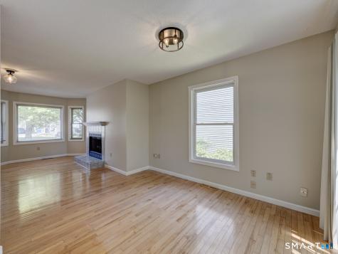 24 Nutmeg Court West Hartford CT 06110