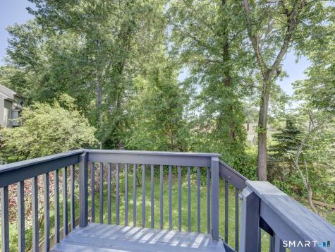 24 Nutmeg Court West Hartford CT 06110