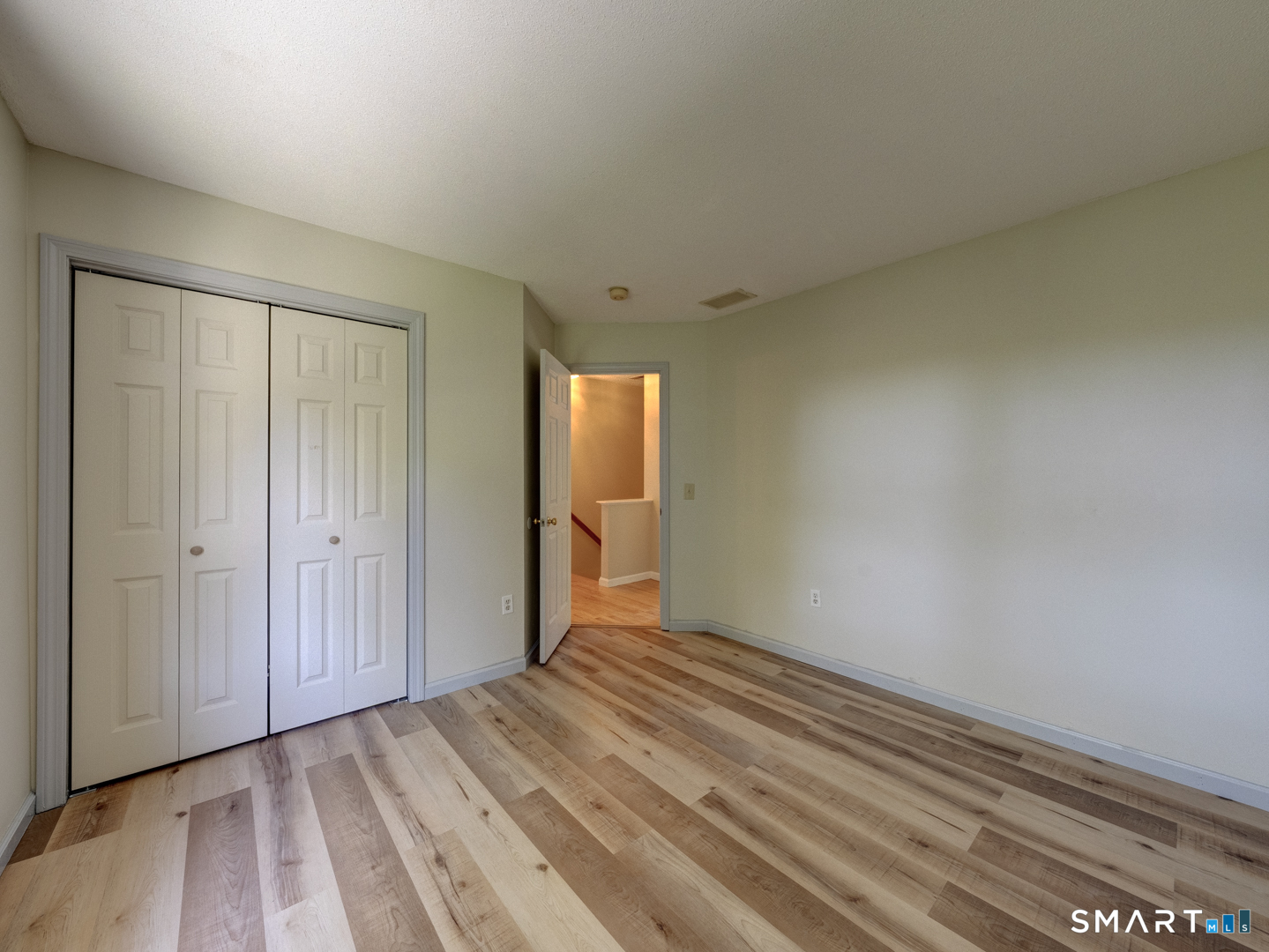 24 Nutmeg Court West Hartford CT 06110
