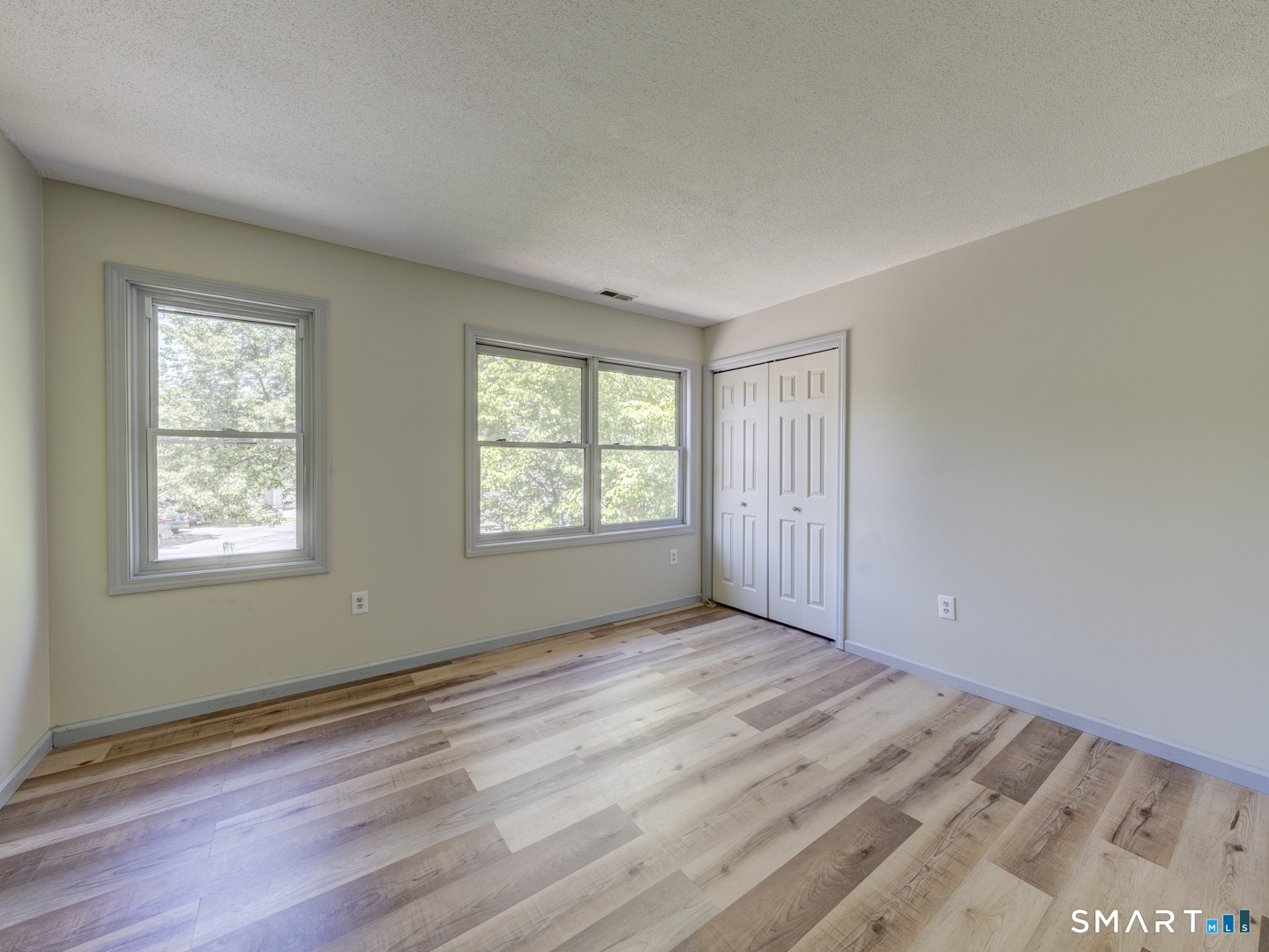 24 Nutmeg Court West Hartford CT 06110