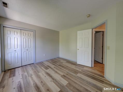 24 Nutmeg Court West Hartford CT 06110