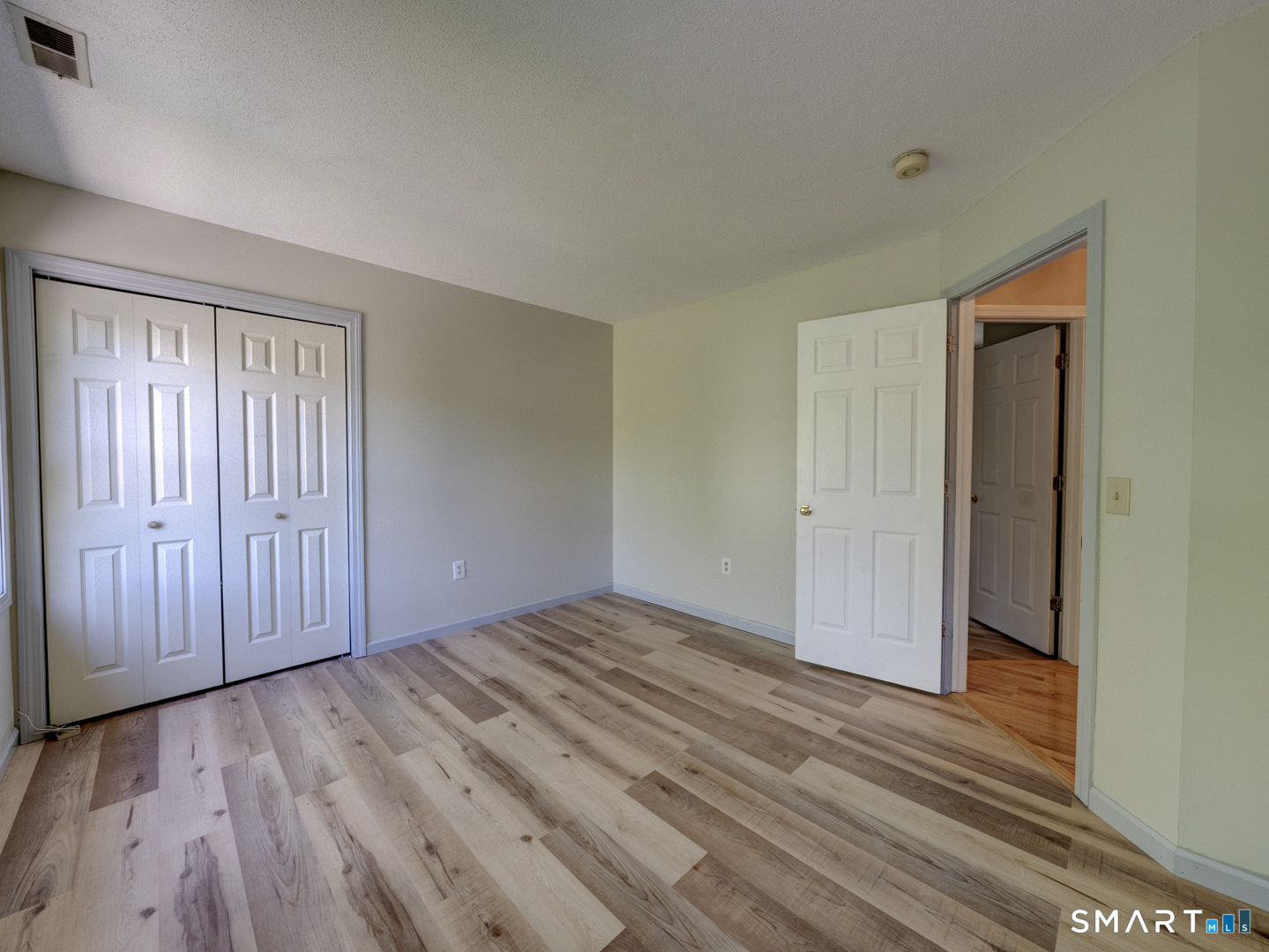 24 Nutmeg Court West Hartford CT 06110
