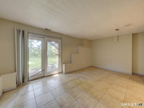 24 Nutmeg Court West Hartford CT 06110