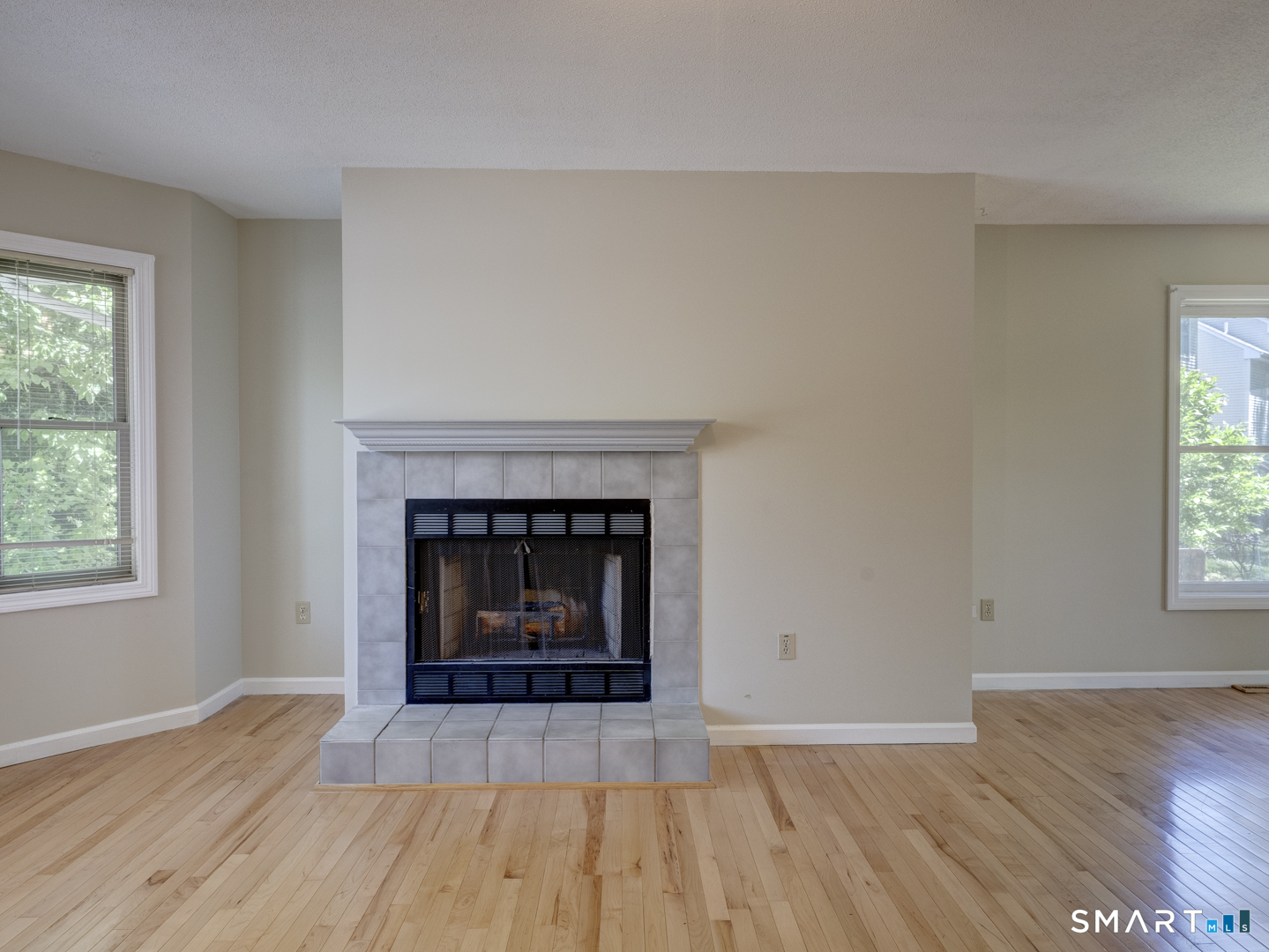 24 Nutmeg Court West Hartford CT 06110