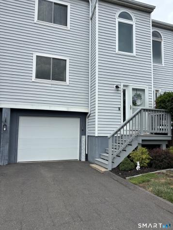 33 Woodbridge Lane Cromwell CT 06416