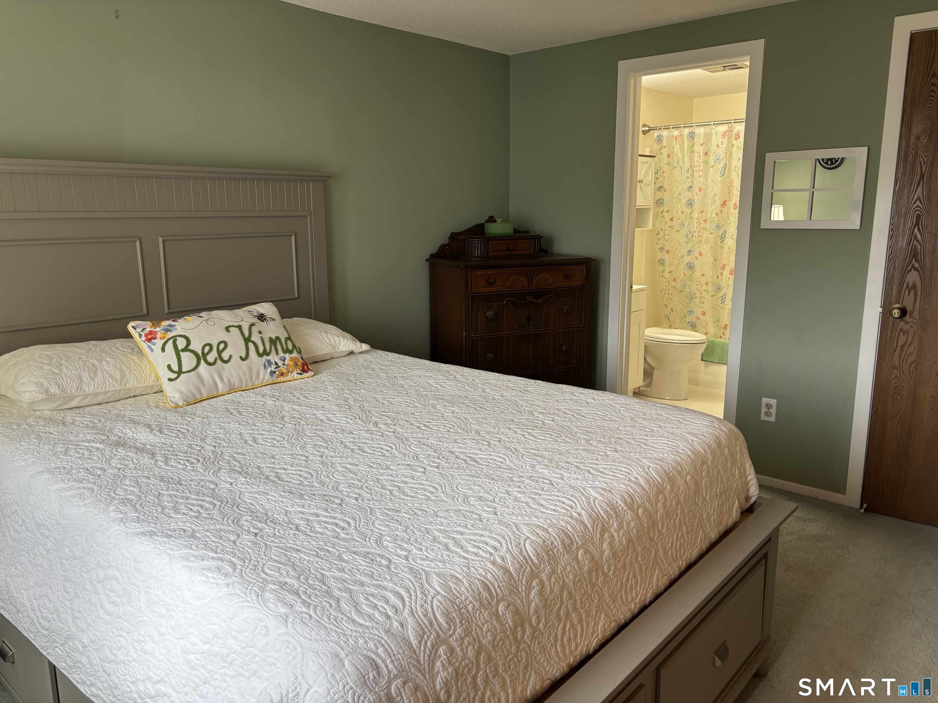 33 Woodbridge Lane Cromwell CT 06416