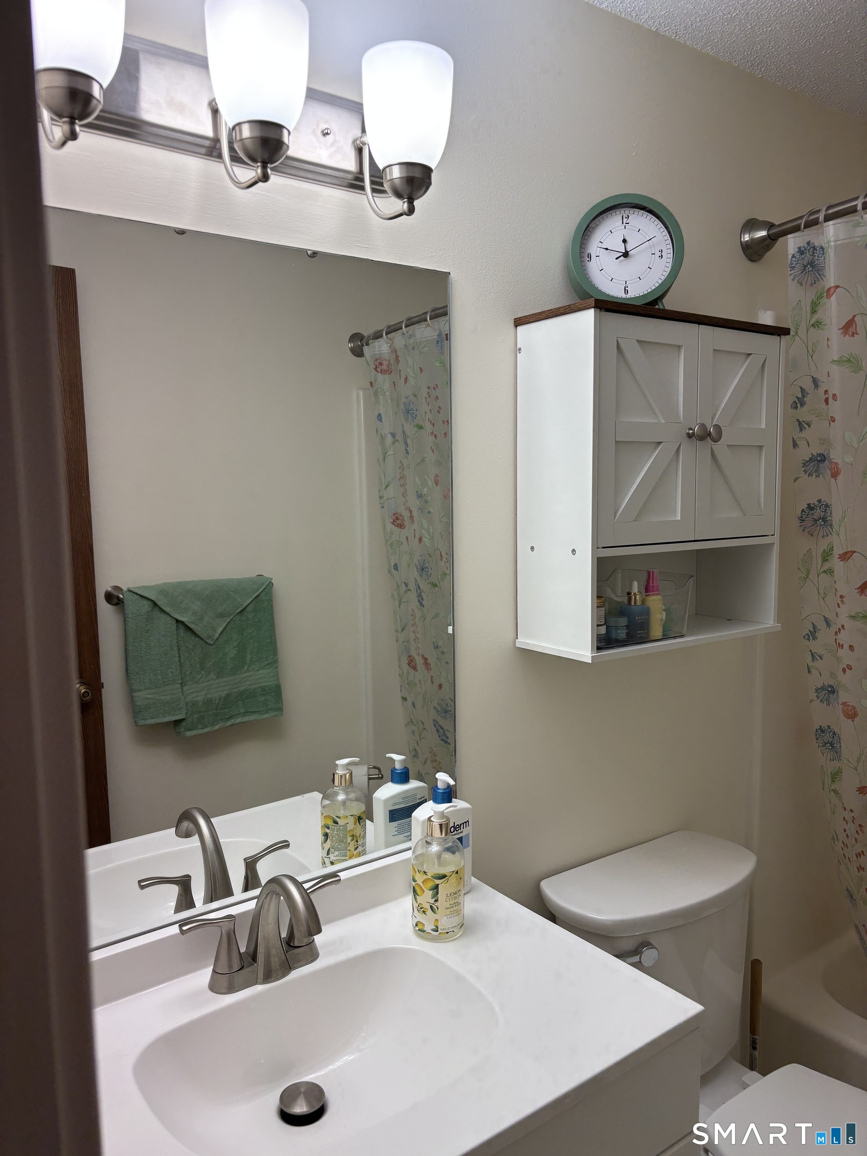 33 Woodbridge Lane Cromwell CT 06416