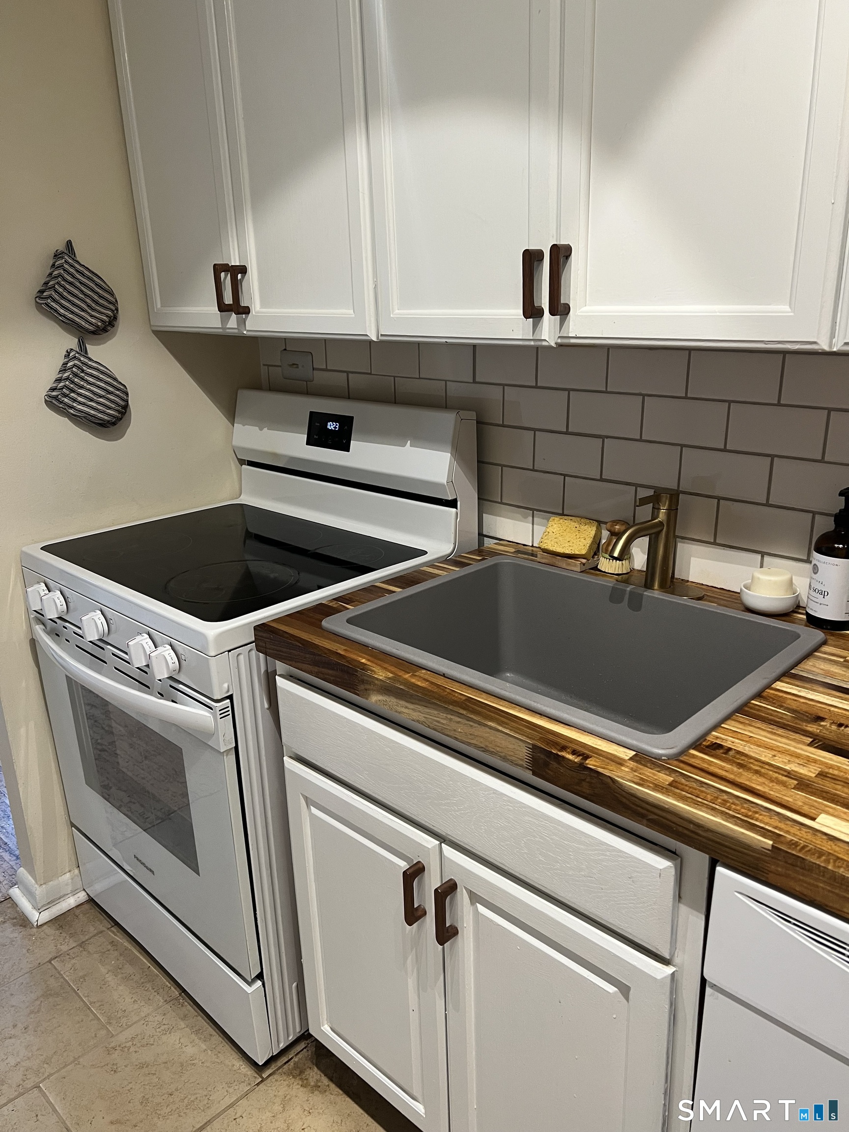 40 Owen Street Hartford CT 06105