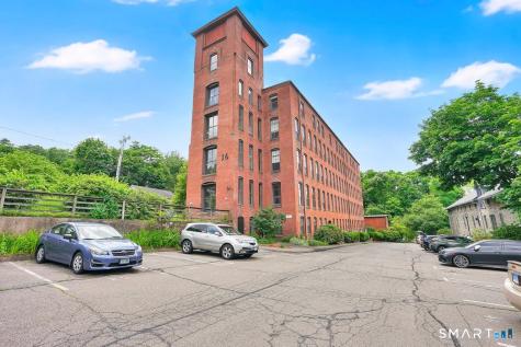 16 Vernon Avenue Vernon CT 06066