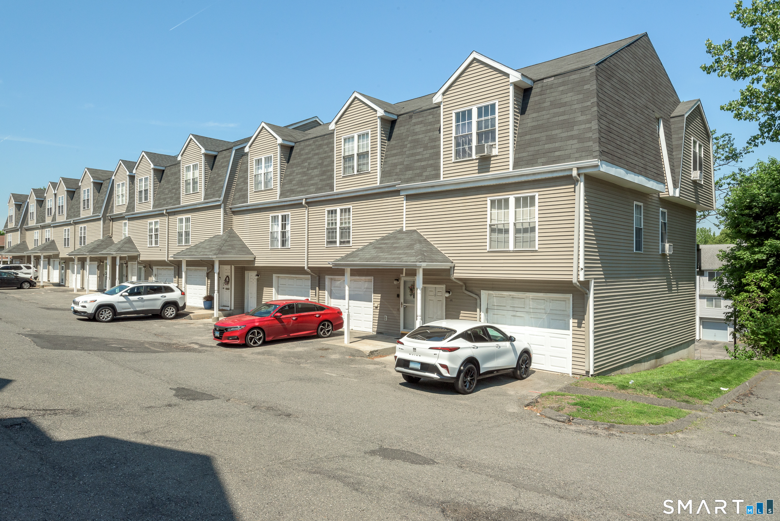 174 Stonefield Drive Waterbury CT 06705