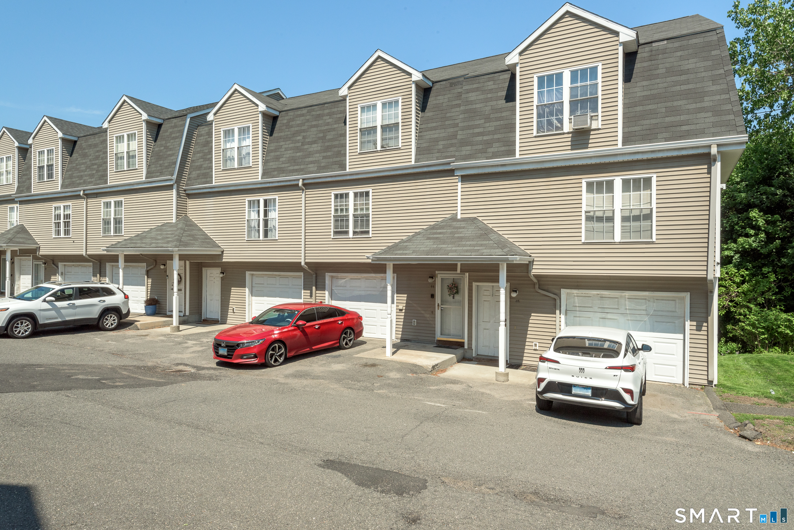 174 Stonefield Drive Waterbury CT 06705