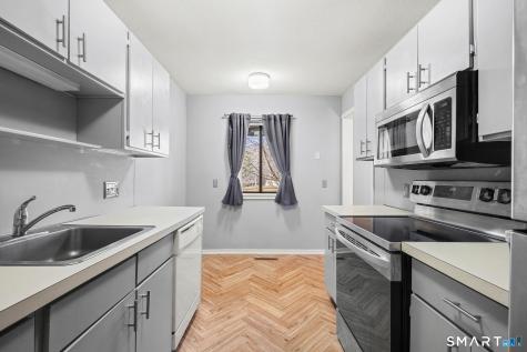 151 Heritage Village Southbury CT 06488
