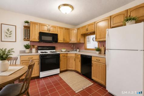 165 Foxboro Drive Newington CT 06111