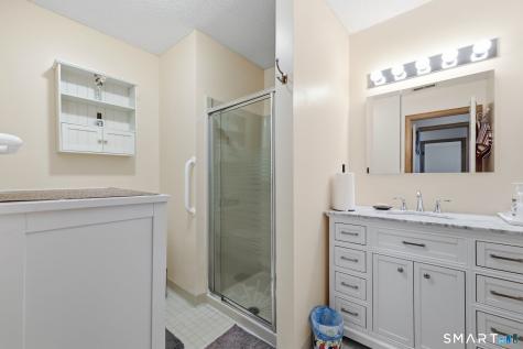 165 Foxboro Drive Newington CT 06111